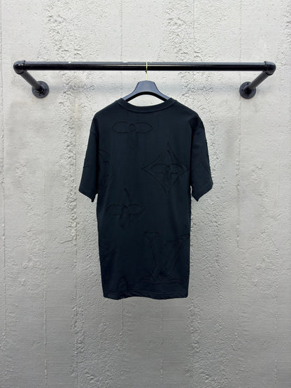 L  Chain Embroidery T-Shirt
