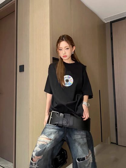 B  CD-ROM T-shirt