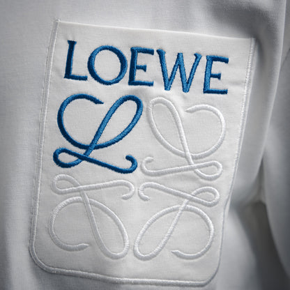 T-Shirt mit gesticktem Pocket-Logo 