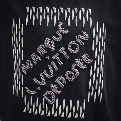 1V Embroidered Signature Cotton T-Shirt