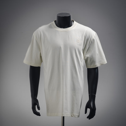 1V  Embroidered Logo T-shirt