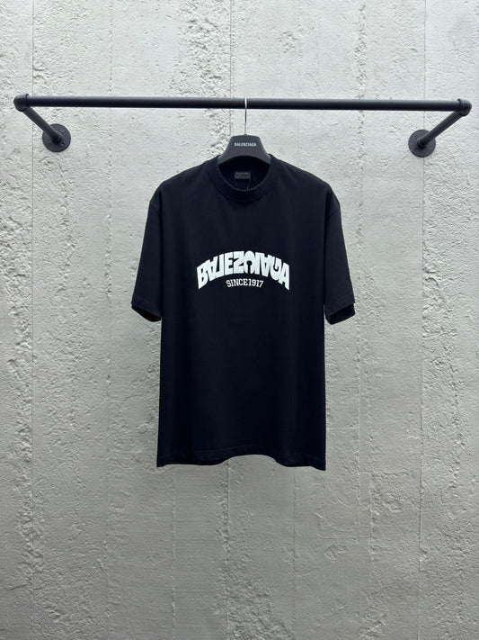 B  inverted letters embroidered logo T-shirt