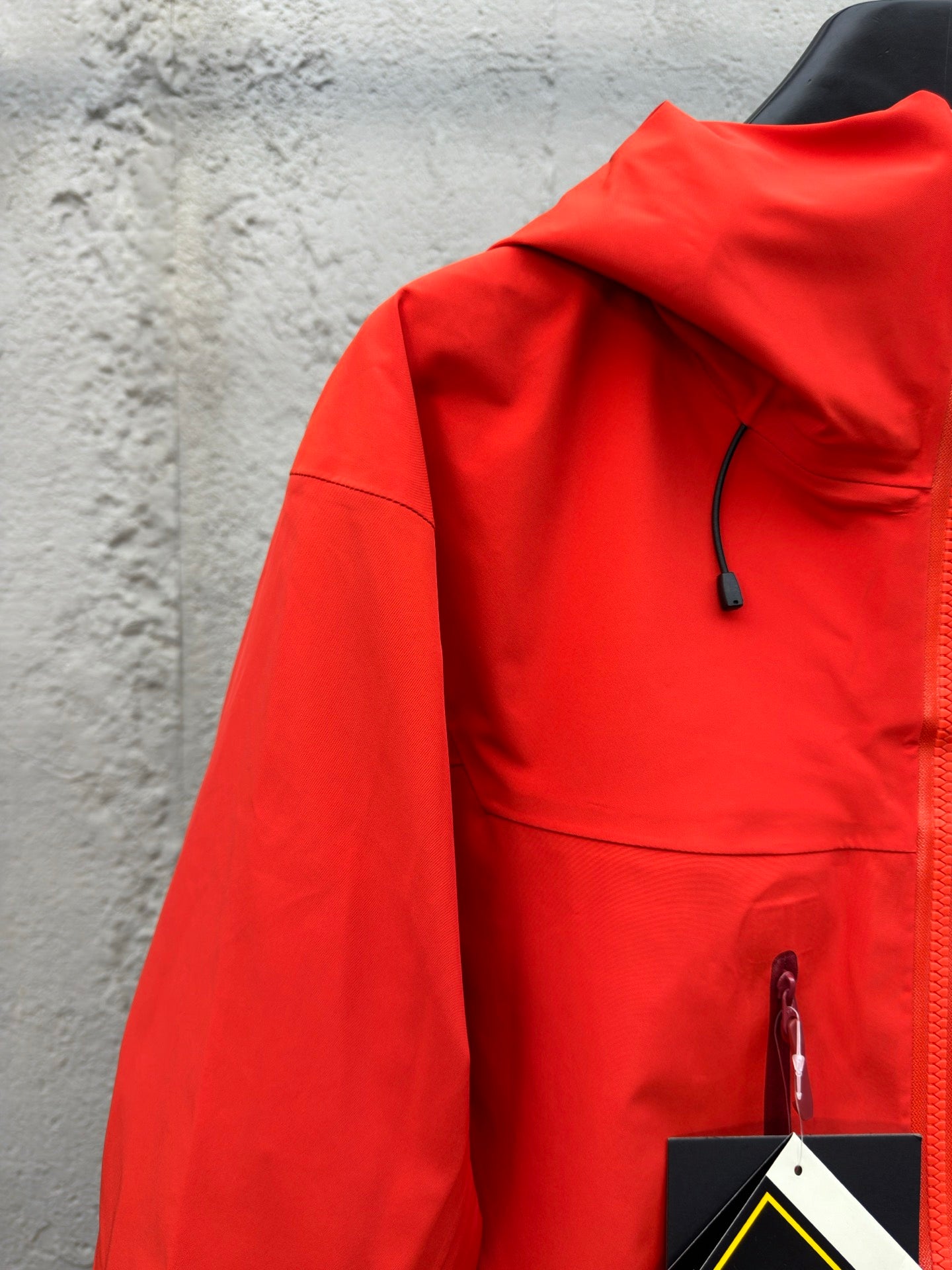 A  Alpha SV 6 Hardshell Sweatshirt Red