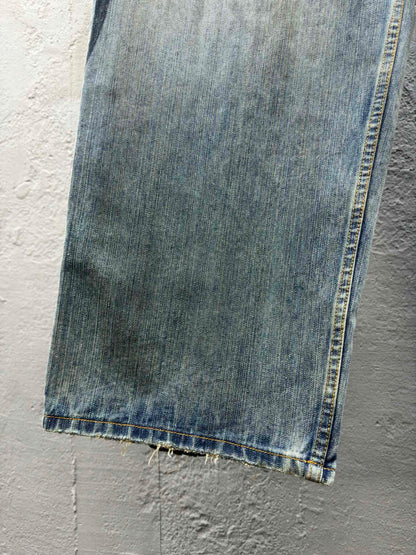 B  dragon print jeans