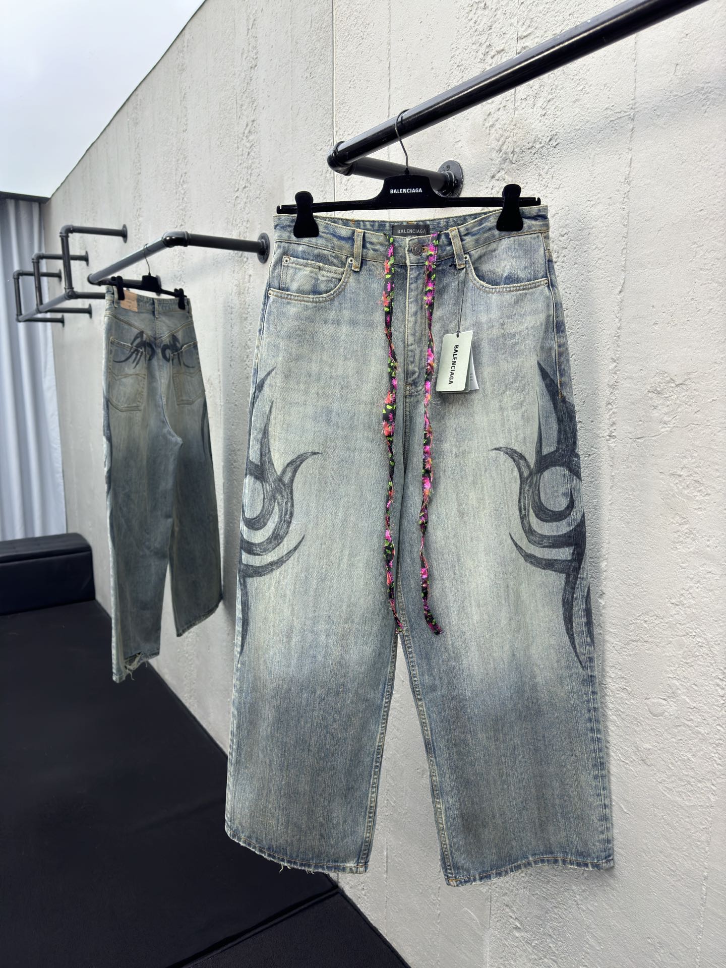 B  dragon print jeans
