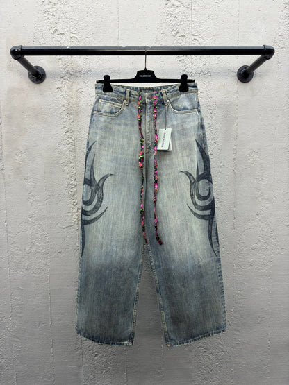 B  dragon print jeans