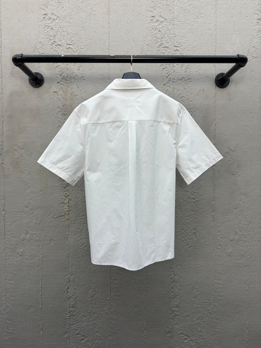 1V  single-breasted embossed short sleeve shirt