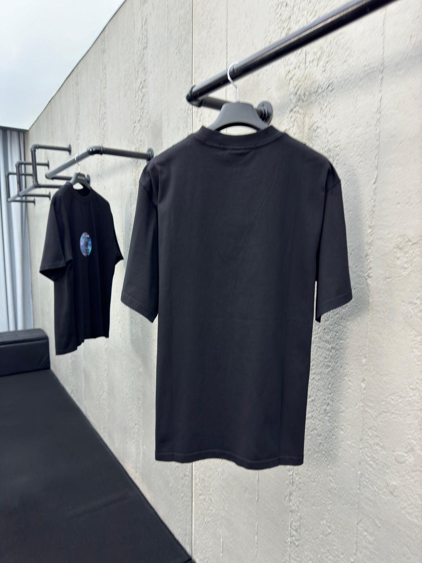 B  CD-ROM T-shirt