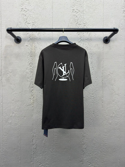 1V 2025SS Compass Print T-Shirt