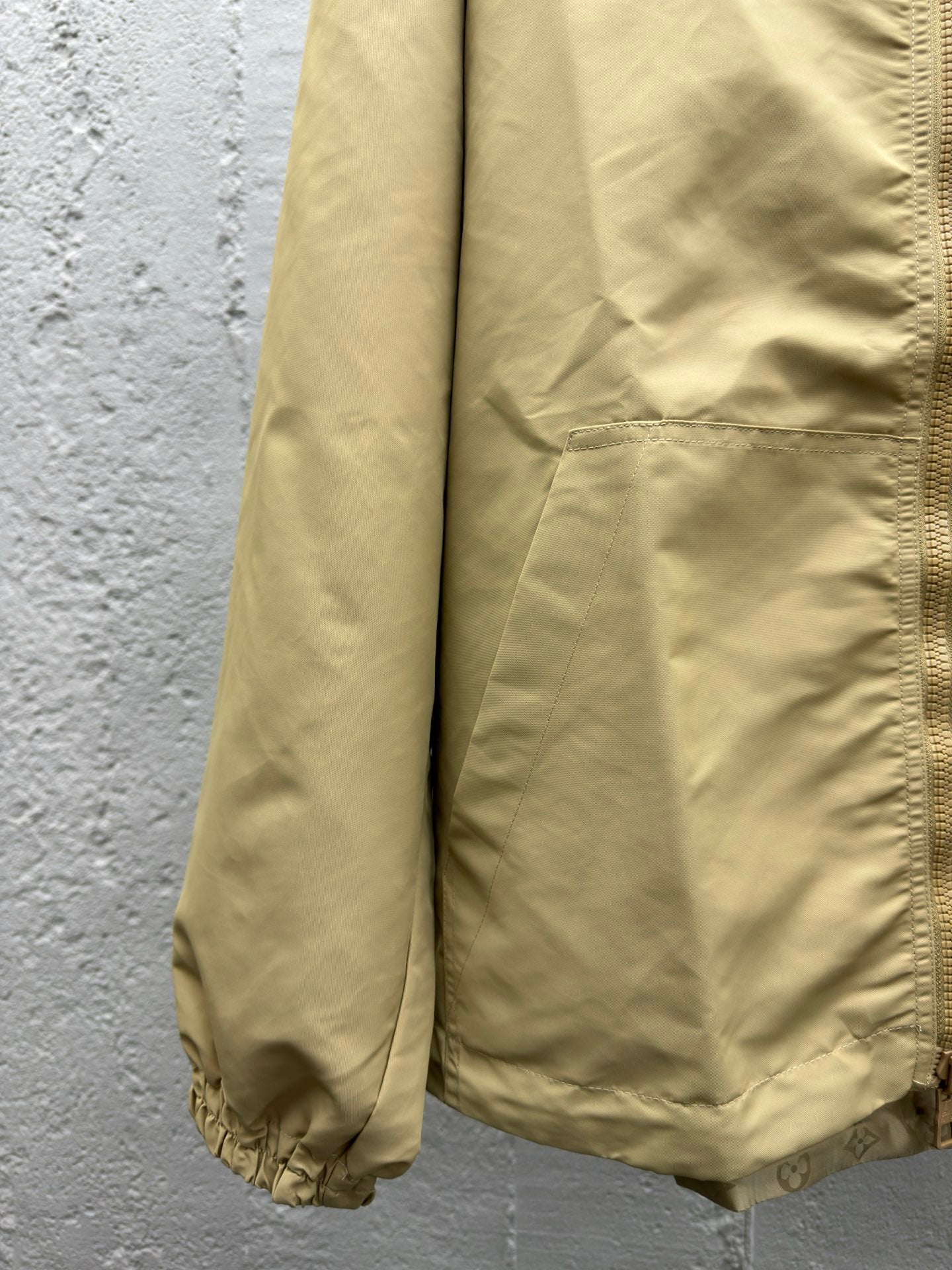 1V  double-sided windproof jacket