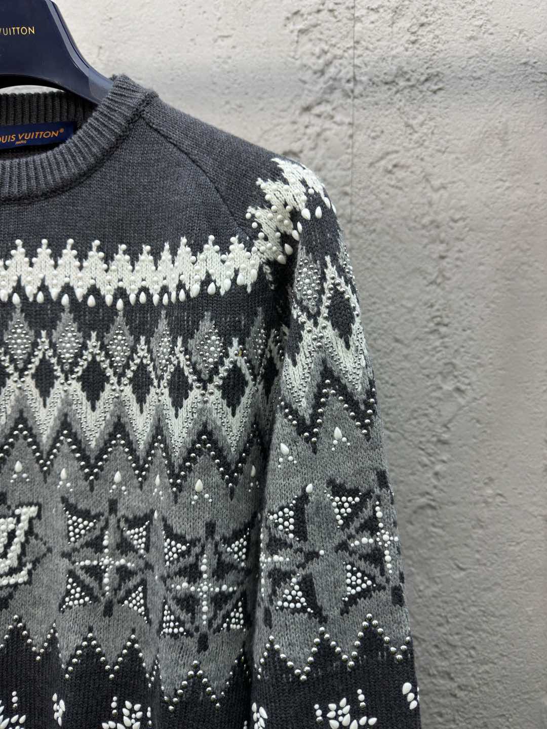 1V  SKI Ski Series Beaded Sweater