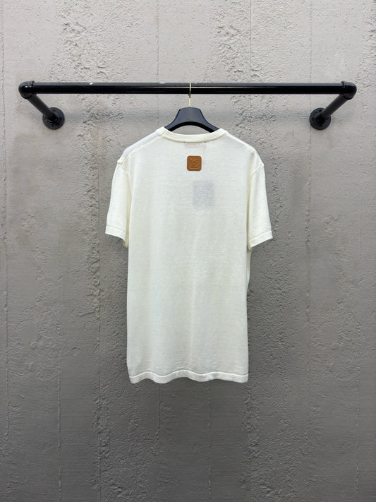 1V  25SS  patch logo T-shirt