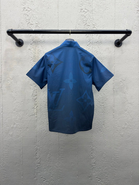 1V  gradient print shirt