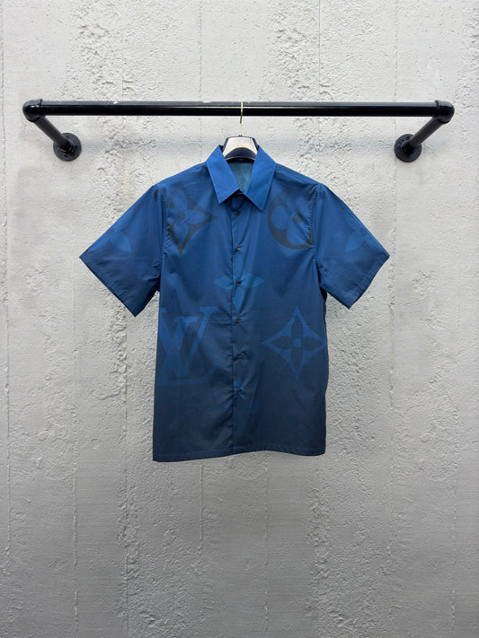 1V  gradient print shirt