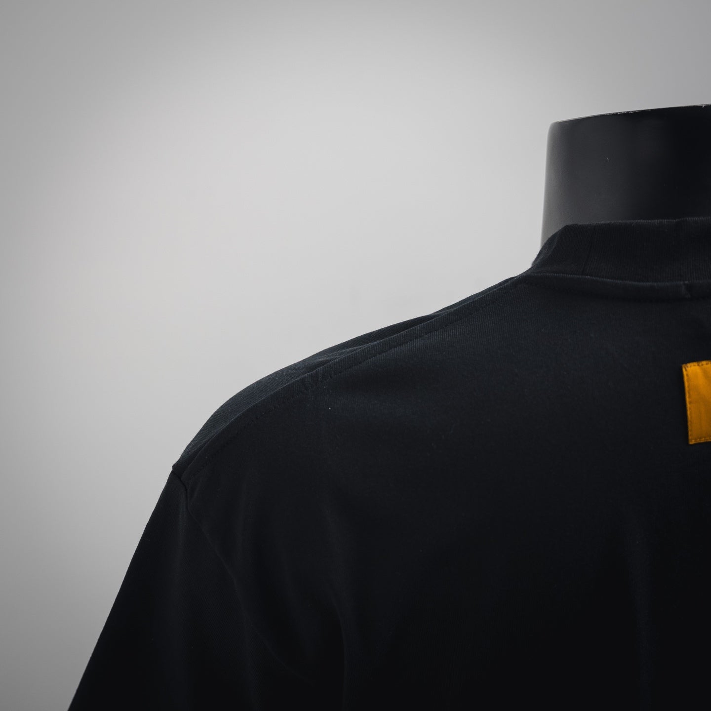 1V 2025ss shield T-shirt