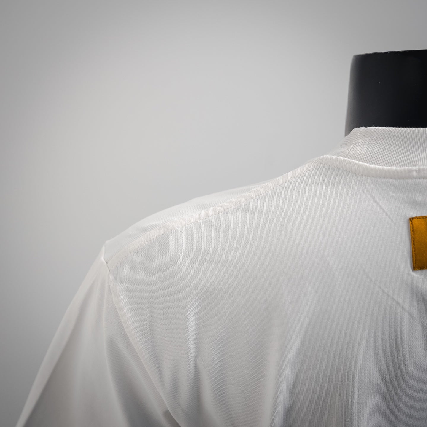 1V 2025ss shield T-shirt