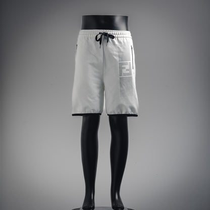F Kurze Hosen 