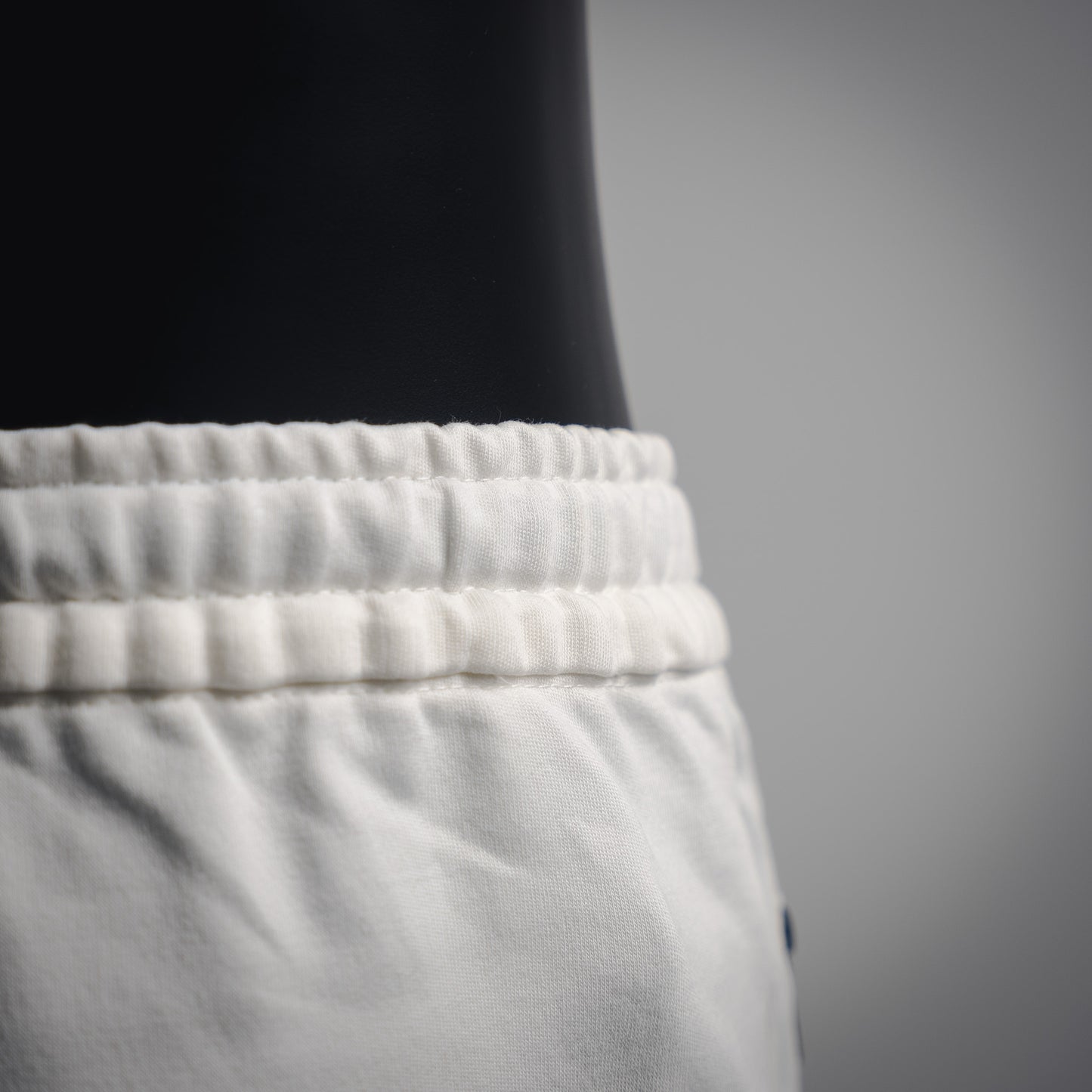 F Kurze Hosen 