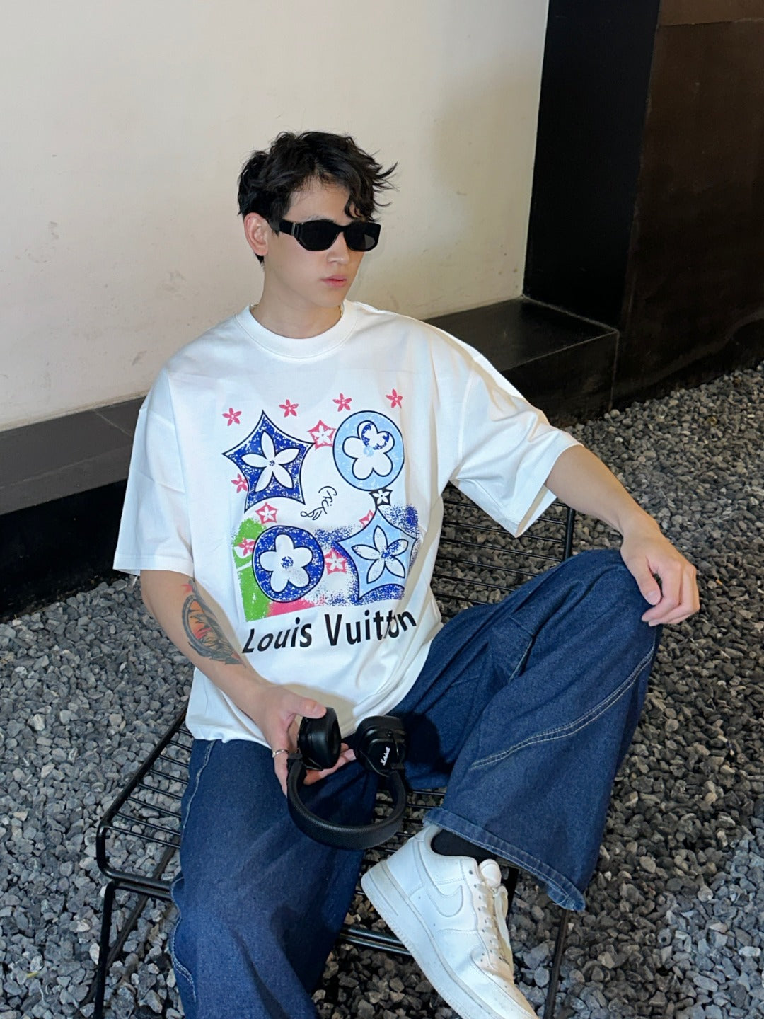 1V Monogram Flower  T-Shirt